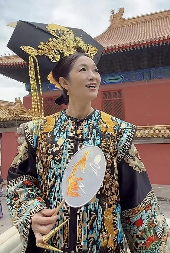 务网友太激进不可取郑琴曾送同品牌面膜AG真人app谢浩男给两兄弟重要任(图1)