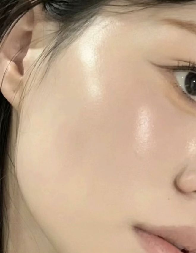 霜+隔离+粉底+身体乳一招亮白更显年轻AG真人百家家乐平台994瓶！1瓶=面(图9)